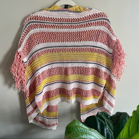 Jessica Simpson Summer Fringe Bohemian Shawl - Picture 2 of 3